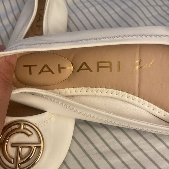 COPY - Tahari Women's White Ballet Flats - Picture 2 of 7